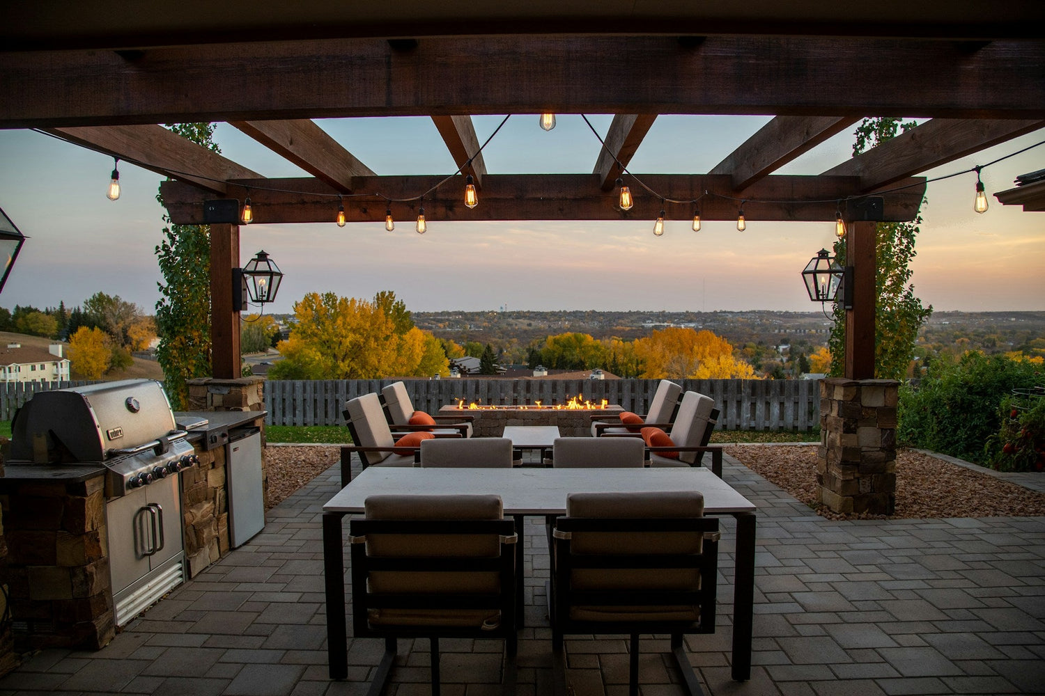 Patio & Outdoors